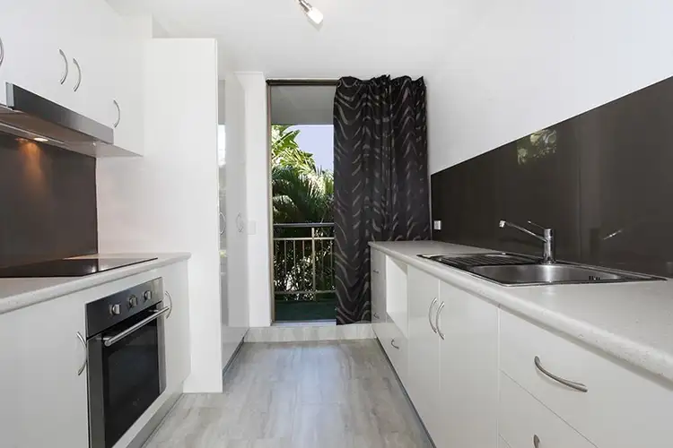 12/18. Camfield Street, Alexandra Headland QLD 4572