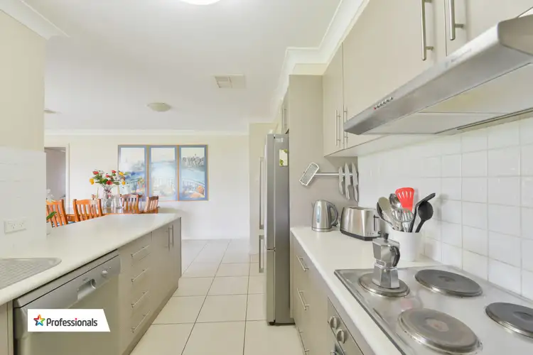 Second view of Homely house listing, 5 Sippel Close, Tamworth NSW 2340