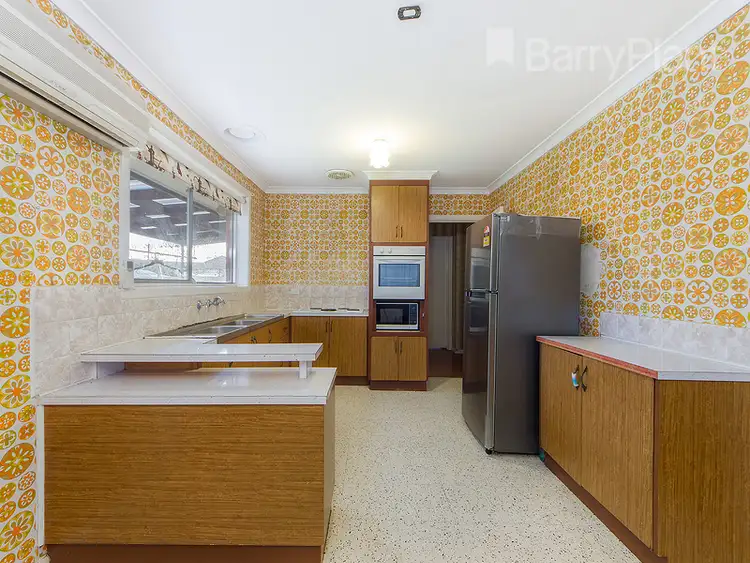 Fourth view of Homely house listing, 3 Chestnut Drive, St Albans VIC 3021