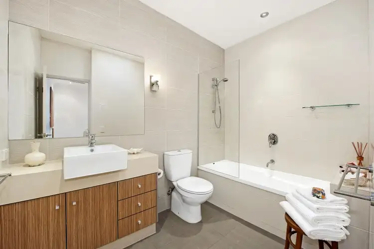 Sixth view of Homely house listing, 7/12 Riverview Terrace, Hamilton QLD 4007