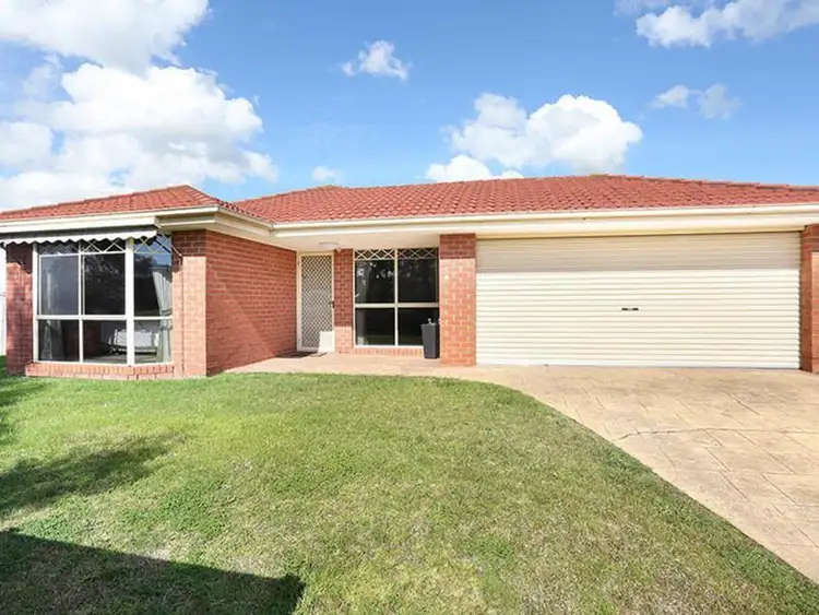 1 Vanessa Court, Somerville VIC 3912