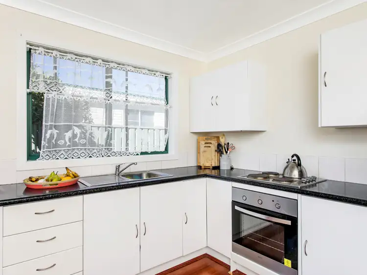 11 & 11A Idriess Crescent, Blackett NSW 2770