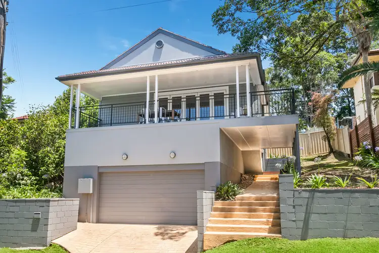 38 Woodlawn Avenue, Mangerton NSW 2500