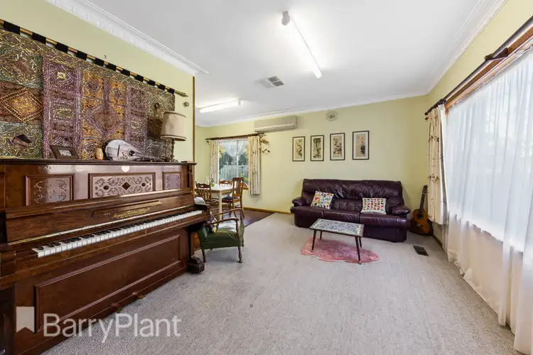Fourth view of Homely house listing, 2 Curtin Street, St Albans VIC 3021