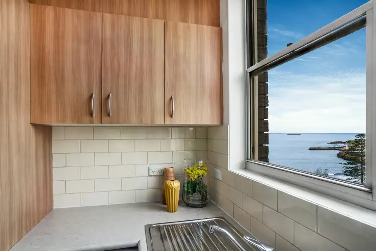 Third view of Homely apartment listing, 18/42-44 Cliff Road, Wollongong NSW 2500