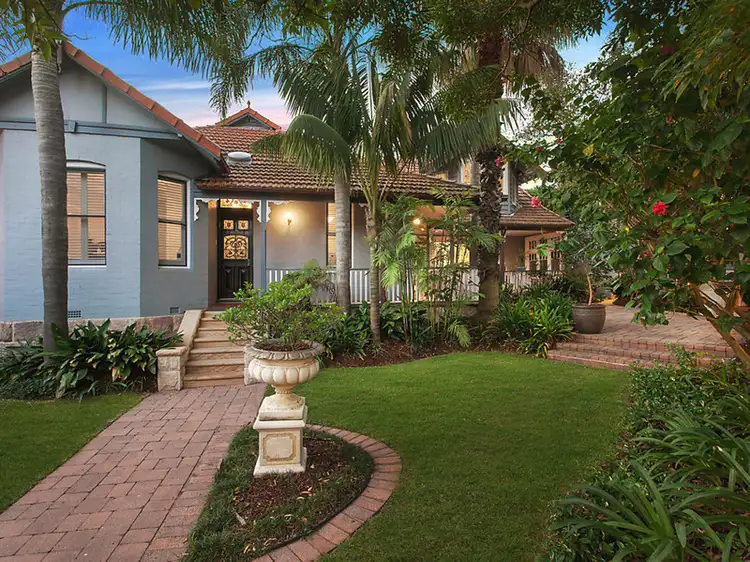 12 Langley Avenue, Cremorne NSW 2090