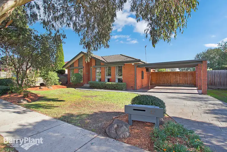 42 Mowbray Drive, Wantirna South VIC 3152