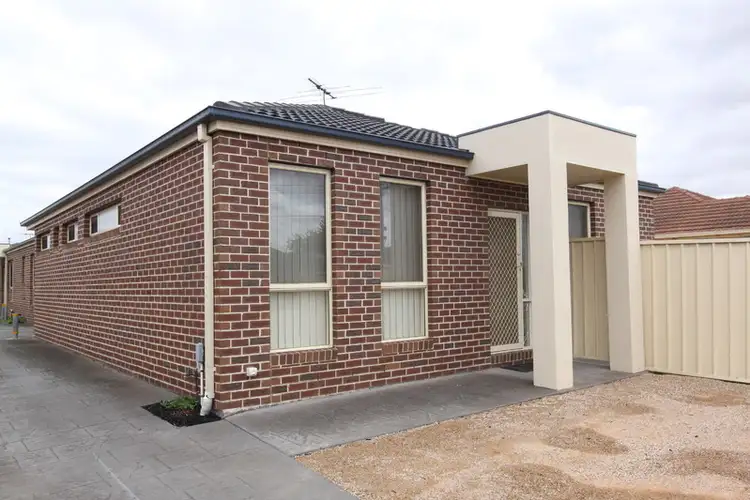 1/7 Fawcett Street, Sunshine North VIC 3020