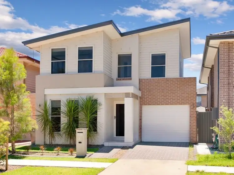 34 Wiseman Cir, Ropes Crossing NSW 2760