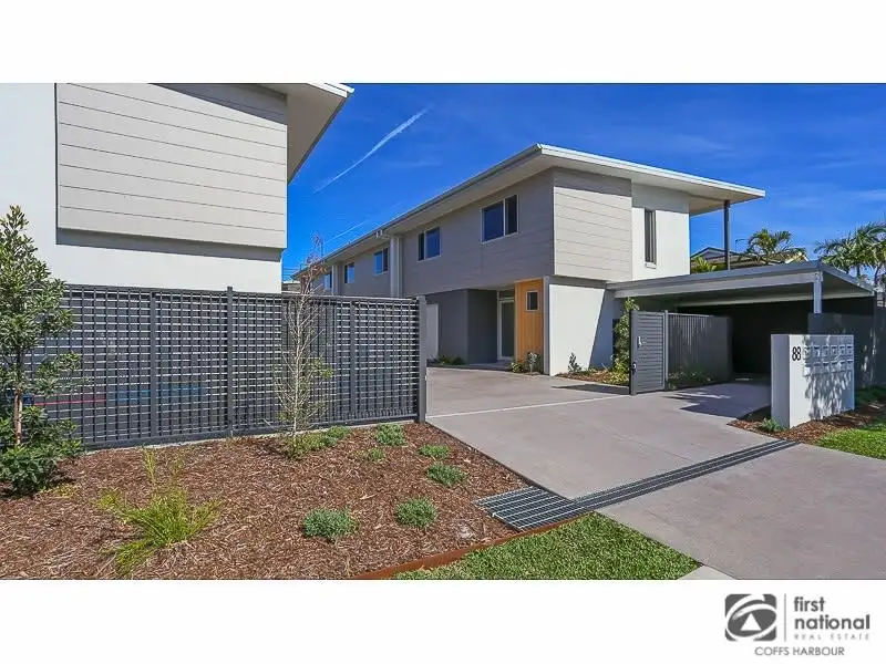 Main view of Homely townhouse listing, 6/64 Park Beach Road, Coffs Harbour NSW 2450