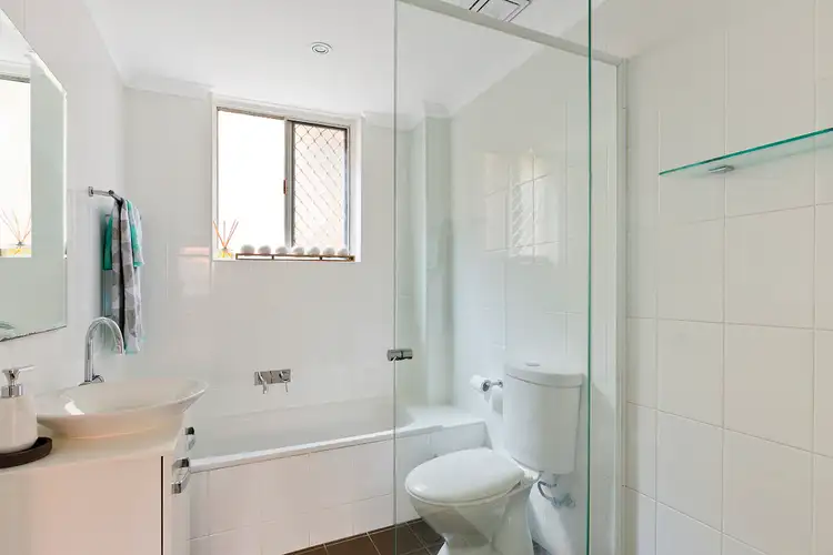 Sixth view of Homely apartment listing, 2/17 Clarke Street, Narrabeen NSW 2101