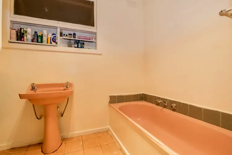 Fifth view of Homely house listing, 4 Boronia Close, Frankston VIC 3199