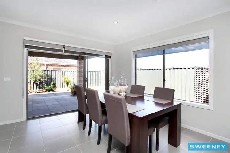 Seventh view of Homely house listing, 15 Rivoli Close, Plumpton VIC 3335