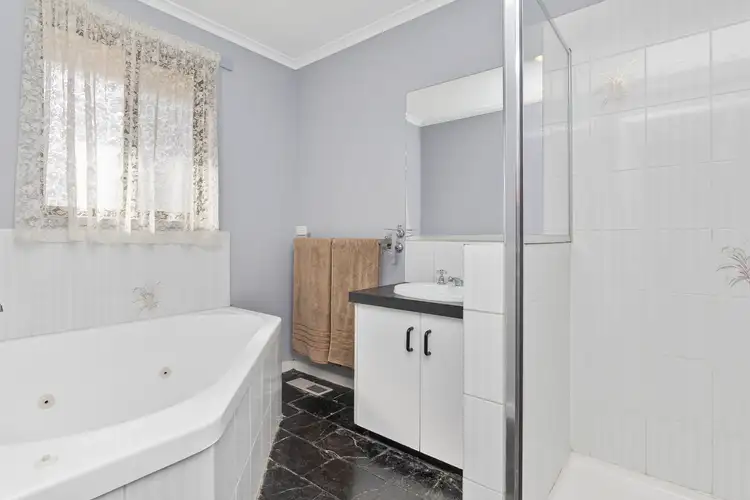 Fifth view of Homely house listing, 6 Johansen Place, Bacchus Marsh VIC 3340