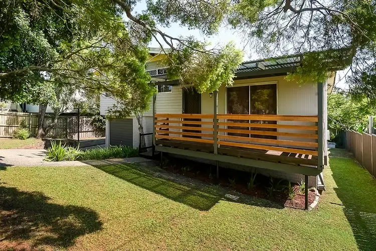 8 Mikaga Court, Woodridge QLD 4114