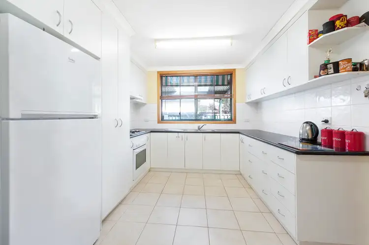 Second view of Homely house listing, 33a Mullins Road, Wodonga VIC 3690