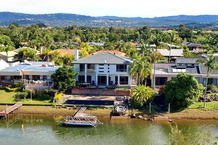 25 Gregory Drive, Carrara QLD 4211