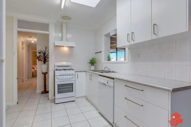 Second view of Homely house listing, 3 Kurrajong Way, Camillo WA 6111