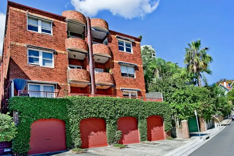 1/16 Yarranabbe Road, Darling Point NSW 2027