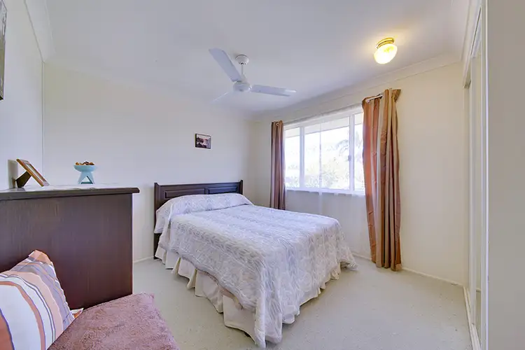 Fifth view of Homely house listing, 30 Von Nida Crescent, Barmaryee QLD 4703