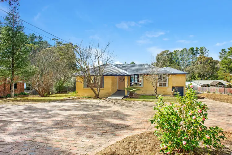10 Gladstone Road, Leura NSW 2780