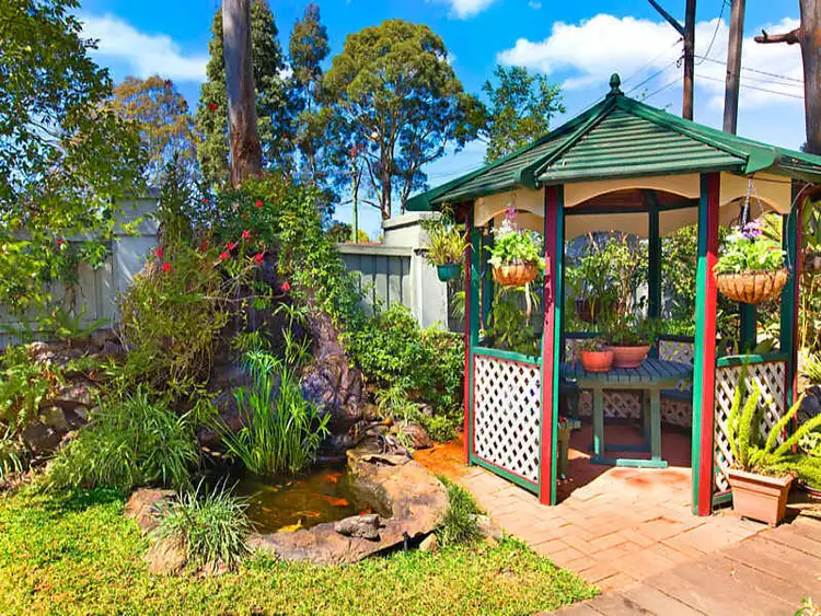 Fifth view of Homely house listing, 10 Cates Place, St Ives NSW 2075