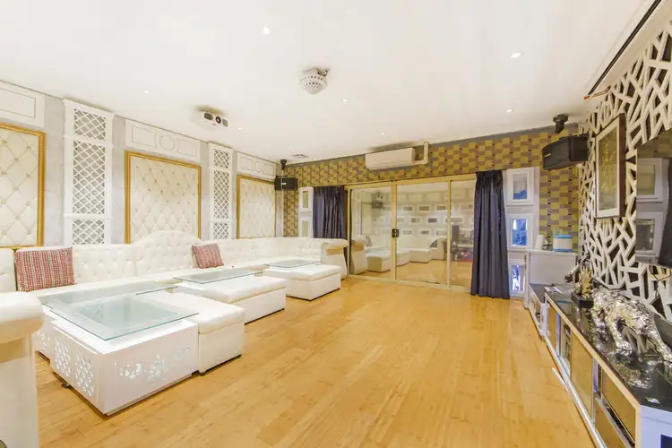 1F Oakwood Road, Albanvale VIC 3021