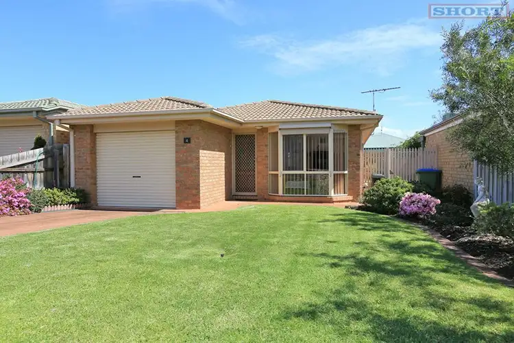 4 Banksia Place, Rosebud VIC 3939