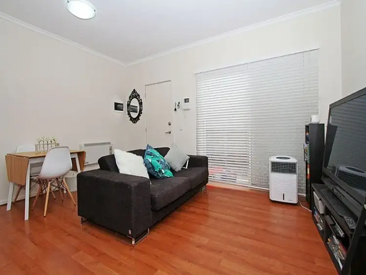 Second view of Homely apartment listing, 5/827-829 Plenty Road, Reservoir VIC 3073