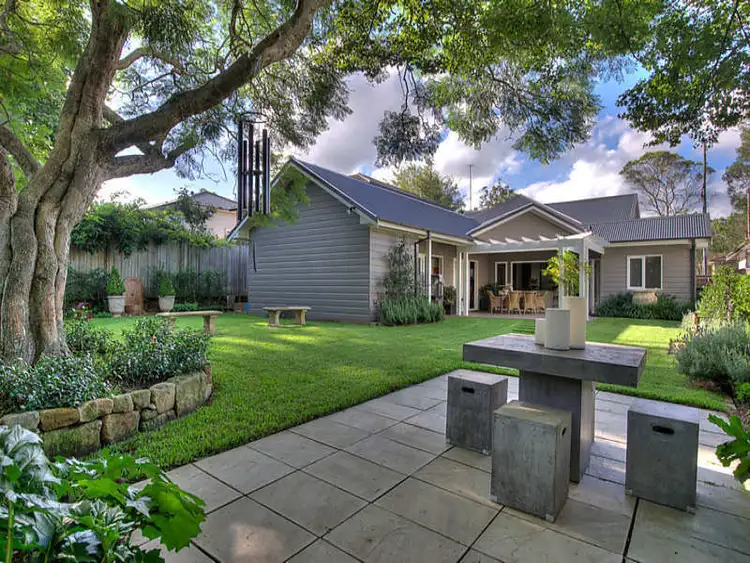 19 The Chase Road, Turramurra NSW 2074