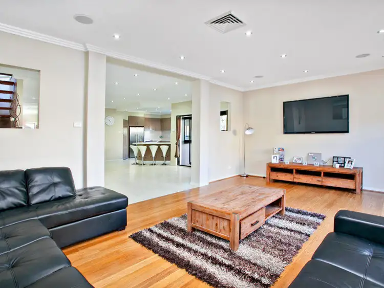 Sixth view of Homely house listing, 33 Wiseman Circuit, Ropes Crossing NSW 2760