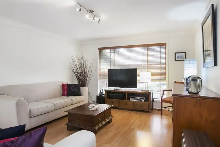 4/10 Gordon Street, Woonona NSW 2517