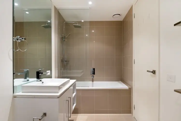 Fourth view of Homely apartment listing, 4104/27 Therry Street, Melbourne VIC 3000