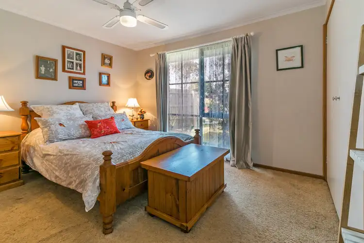 Sixth view of Homely house listing, 33 Gipps Crescent, Cranbourne North VIC 3977