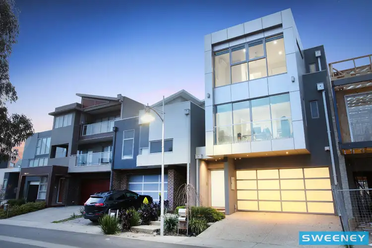 21 The Strand, Caroline Springs VIC 3023