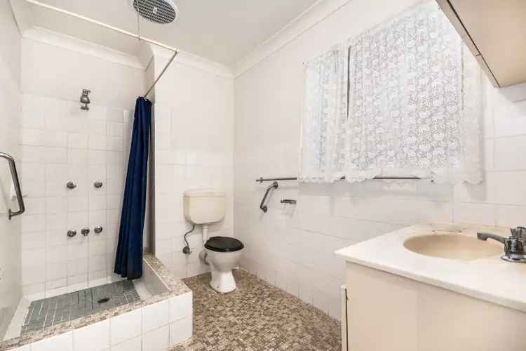 Fourth view of Homely block of units listing, 1-4/103 Mann Street, Westcourt QLD 4870