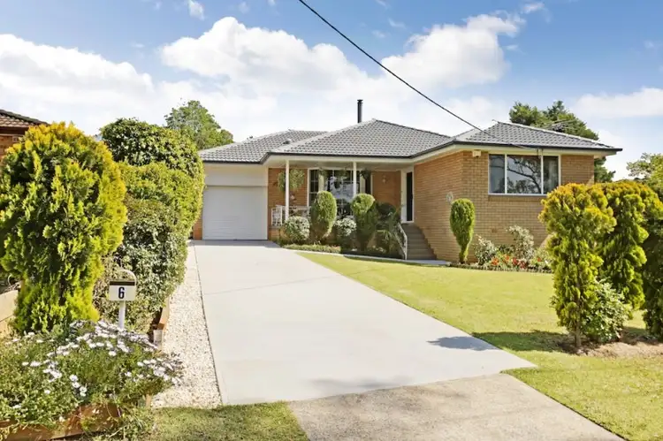 6 Valinda Crescent, Campbelltown NSW 2560