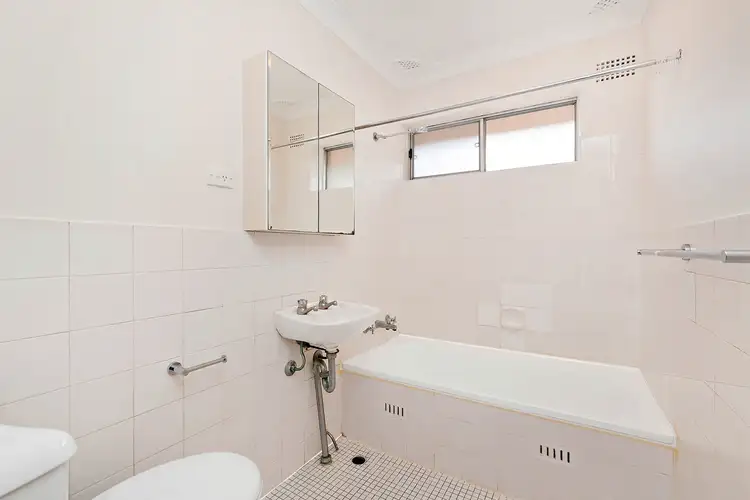 Fourth view of Homely unit listing, 4/31-33 Hampstead Road, Homebush West NSW 2140