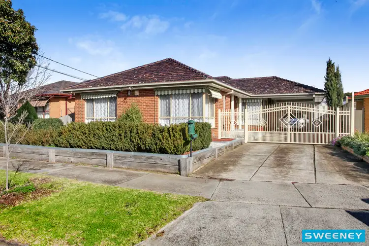 5 Peter Chanel Court, Deer Park VIC 3023