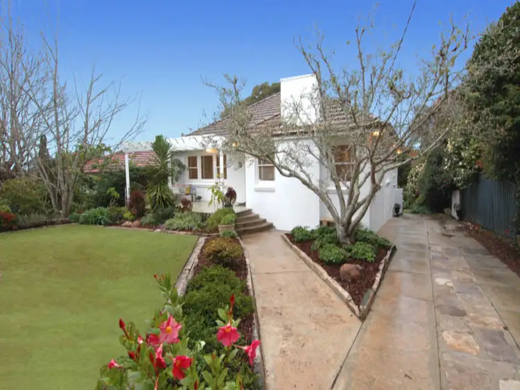 5 Canberra Avenue, Turramurra NSW 2074