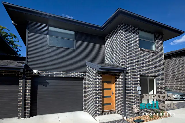 Main view of Homely unit listing, 3/9 Bungendore Road, Queanbeyan NSW 2620