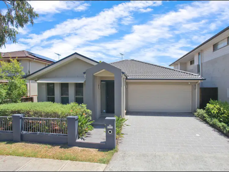 33 Pulley Drive, Ropes Crossing NSW 2760
