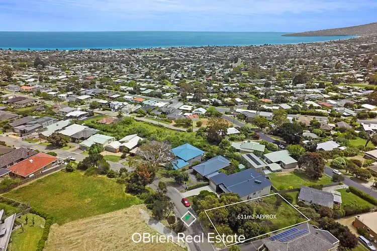 8 Kent Street, Dromana VIC 3936