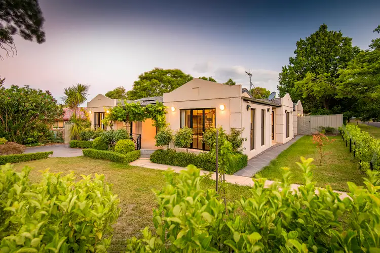 1 Bayley Street, Narrabundah ACT 2604