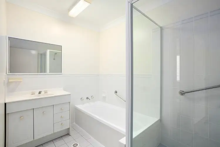 Sixth view of Homely villa listing, 1/10 Railway Crescent, North Wollongong NSW 2500