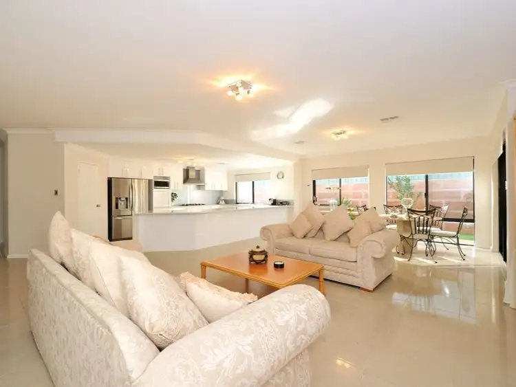 38 Explorers Crescent, Baldivis WA 6171