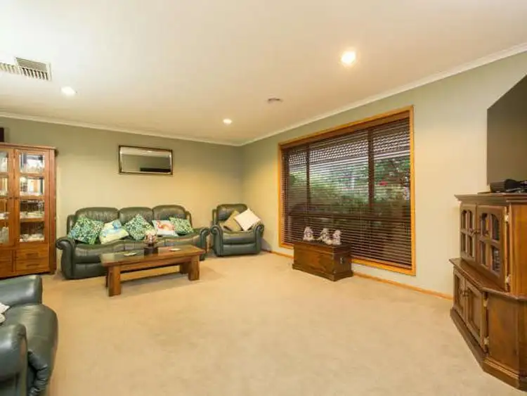 Fifth view of Homely house listing, 8 Swan Place, Mildura VIC 3500