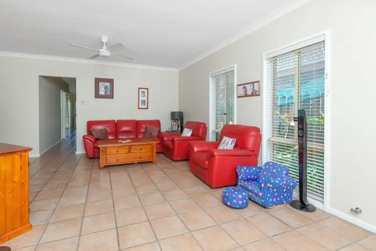 Sixth view of Homely house listing, 8 Eildon Crt, Wattle Grove NSW 2173