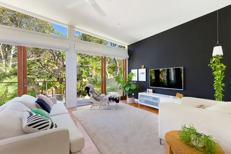 Second view of Homely house listing, 9 Queens Avenue, Avalon Beach NSW 2107