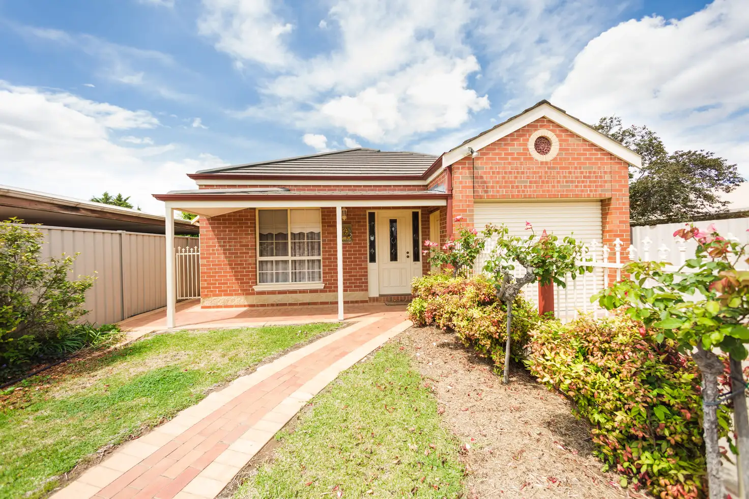 Main view of Homely townhouse listing, 4 Lachlan Crescent, Echuca VIC 3564